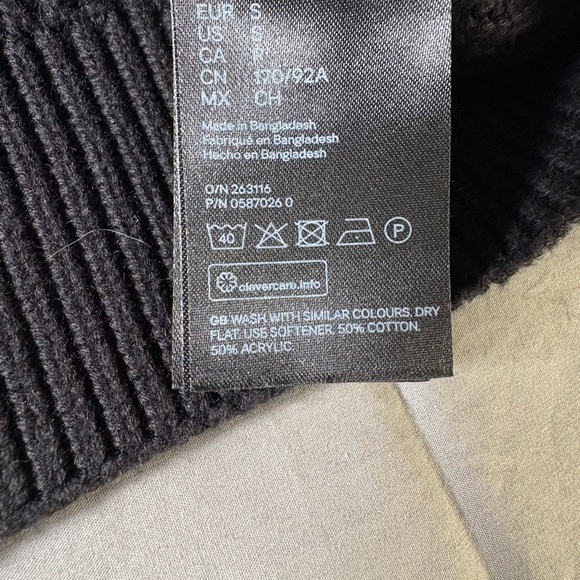 H&M Men's Dark Gray Crewneck Sweater - Picture 9 of 9